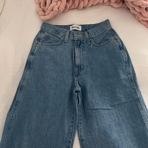 Aritzia mom jeans